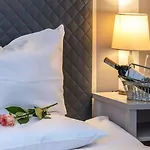 فندق Amalia - I Restauracja