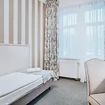 Amalia - Noclegi I Restauracja Hotel 3*
