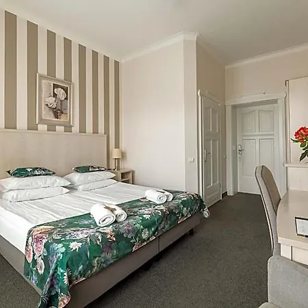 Amalia - I Restauracja Szálloda 3*